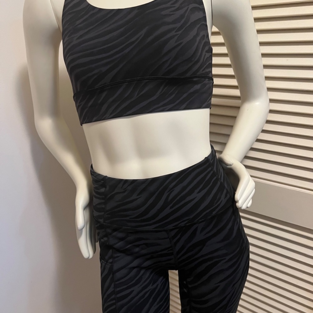 Lululemon Fast and Free Shorts - Picture 2 of 5